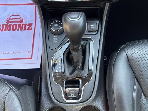 Certified 2021 Jeep Cherokee Limited image 30
