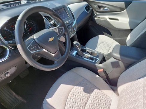 Used 2024 Chevrolet Equinox LS w/ LS Convenience Package image 9