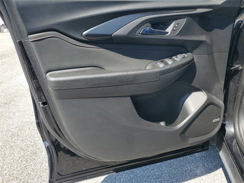 Used 2021 Chevrolet TrailBlazer RS w/ Technology Package image 25