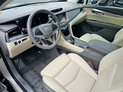 Used 2017 Cadillac XT5 Premium Luxury image 15
