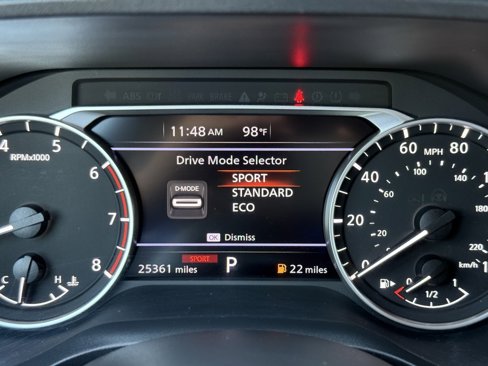 Used 2023 Nissan Rogue SV image 16