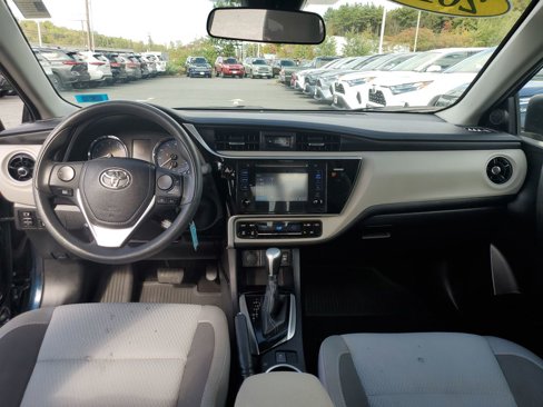 Used 2017 Toyota Corolla LE image 12