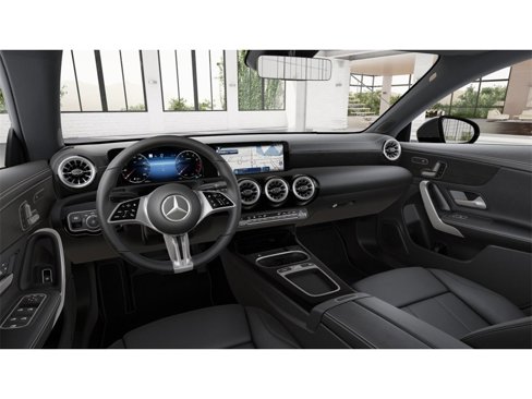 Used 2024 Mercedes-Benz CLA 250 4MATIC image 3