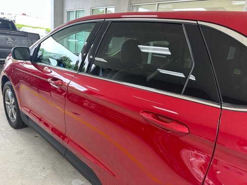 Used 2024 Ford Edge SEL w/ Convenience Package image 11