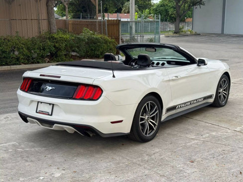Used 2015 Ford Mustang Premium image 5