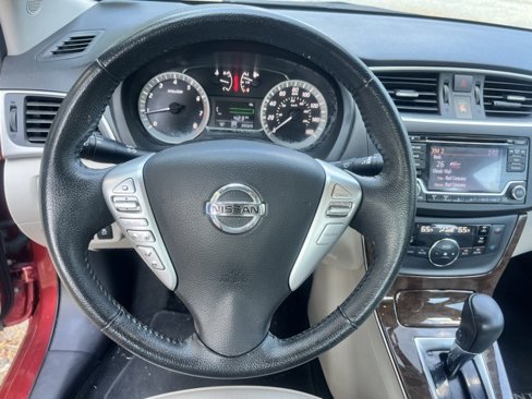 Used 2015 Nissan Sentra SL image 15