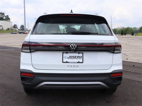 New 2025 Volkswagen Taos S image 4