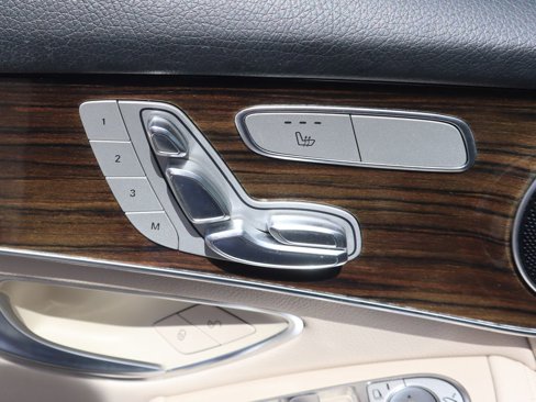 Used 2019 Mercedes-Benz GLC 300 image 19