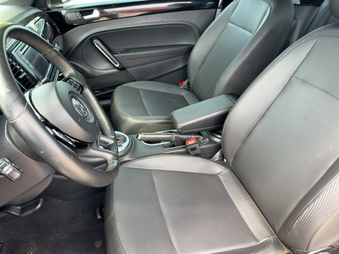 Used 2016 Volkswagen Beetle 1.8T SEL image 9