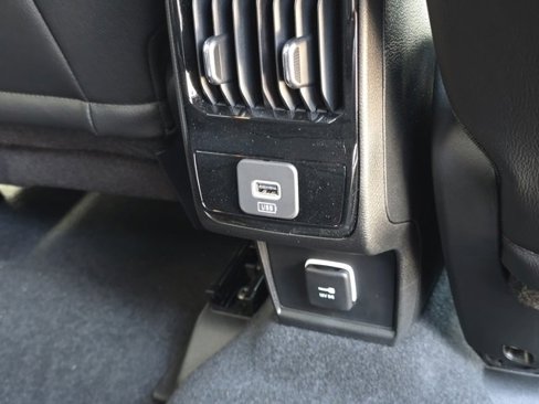 New 2025 Jeep Compass Limited image 27