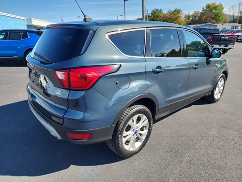 Used 2019 Ford Escape SE image 8