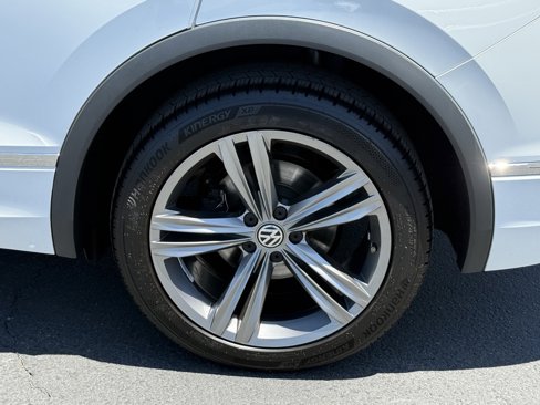Used 2019 Volkswagen Tiguan SEL R-Line image 14
