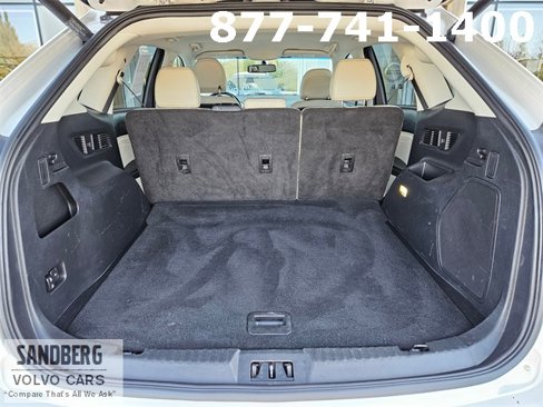 Used 2016 Ford Edge Titanium w/ Technology Package image 11