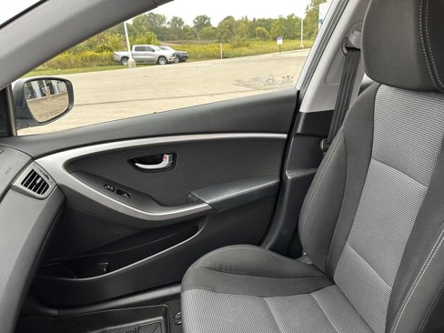 Used 2014 Hyundai Elantra GT image 36