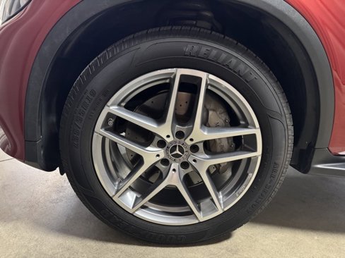 Used 2017 Mercedes-Benz GLC 300 4MATIC image 36