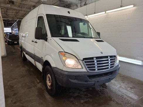 Used 2011 Mercedes-Benz Sprinter 2500 image 3
