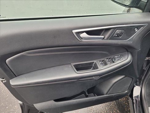 Certified 2022 Ford Edge Titanium image 17