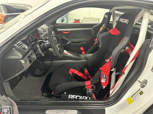 Used 2016 Porsche Cayman GT4 image 6