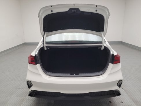 Used 2023 Kia Forte LXS image 29