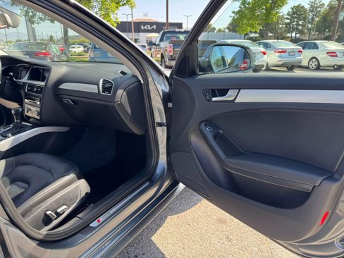 Used 2016 Audi A4 2.0T Premium image 20