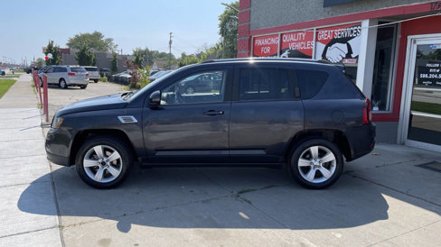 Used 2014 Jeep Compass Latitude w/ Sun/Sound Group image 11
