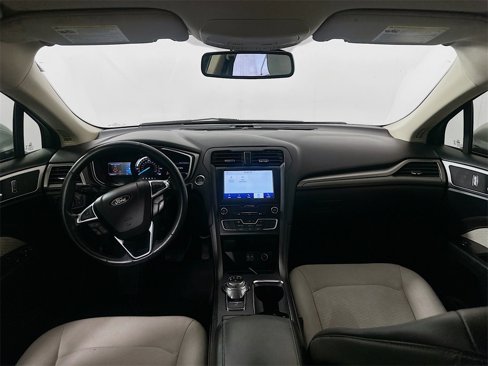 Used 2020 Ford Fusion SE w/ Equipment Group 151A image 22