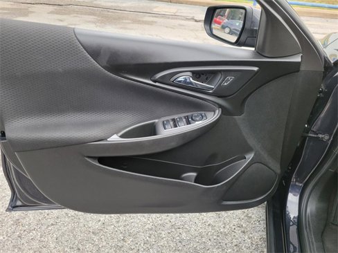 Used 2023 Chevrolet Malibu LT image 17