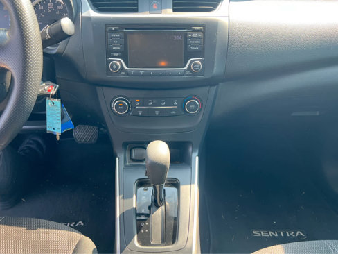 Used 2018 Nissan Sentra S w/ S Midnight Style Package image 7
