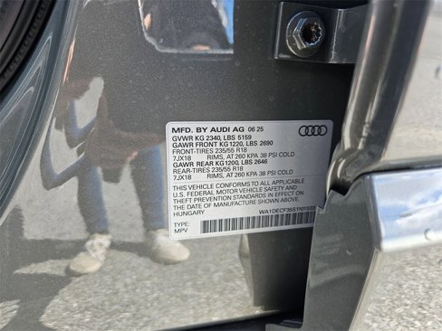 New 2025 Audi Q3 2.0T Premium image 26