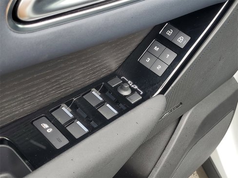 Used 2024 Land Rover Range Rover Velar Dynamic SE image 14