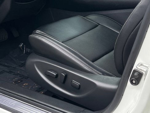Used 2021 Nissan Maxima 3.5 SV w/ Floor Mat Group image 16