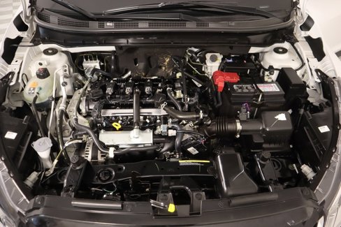 Used 2024 Nissan Kicks S image 18