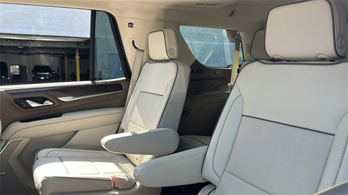 Used 2021 GMC Yukon Denali w/ Denali Premium Package image 29
