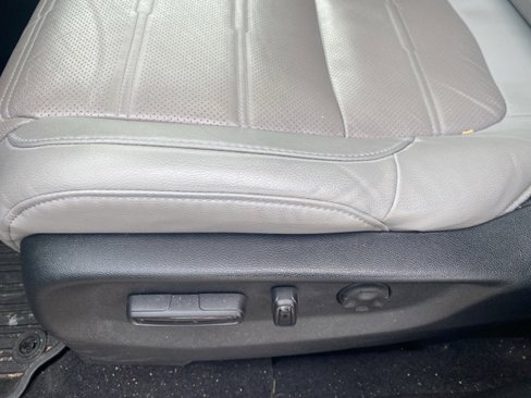Used 2019 Honda CR-V Touring image 18
