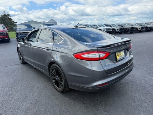 Used 2014 Ford Fusion SE w/ Equipment Group 202A image 3