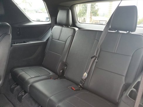 Used 2022 Chevrolet Traverse RS image 15