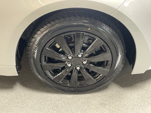 Certified 2023 Toyota Corolla LE image 13