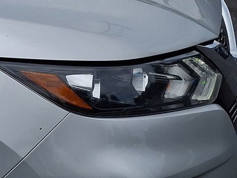 Used 2022 Nissan Rogue Sport S image 24