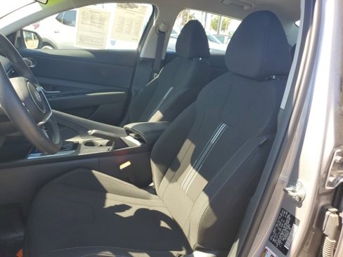 Used 2024 Hyundai Elantra SEL image 16