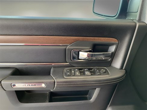 Used 2017 RAM 1500 Laramie w/ Convenience Group image 26