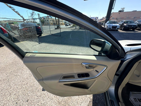 Used 2013 Volvo S60 T5 image 11