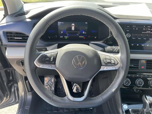 Used 2023 Volkswagen Taos SE image 20