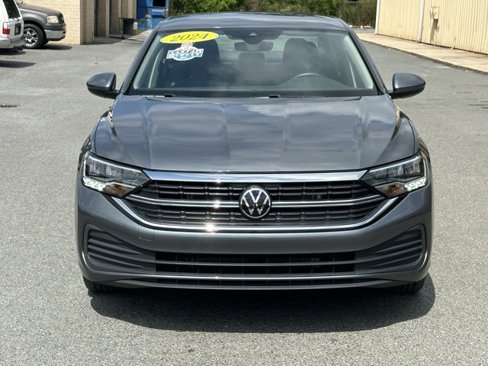 Used 2024 Volkswagen Jetta SE image 10