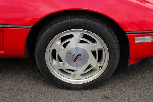 Used 1989 Chevrolet Corvette Convertible image 28