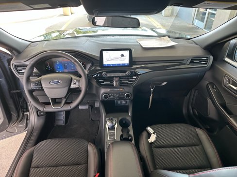 New 2025 Ford Escape ST-Line w/ Equipment Group 301A image 29