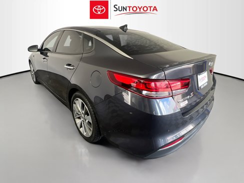 Used 2018 Kia Optima S w/ 18" Alloy Wheels Package image 6