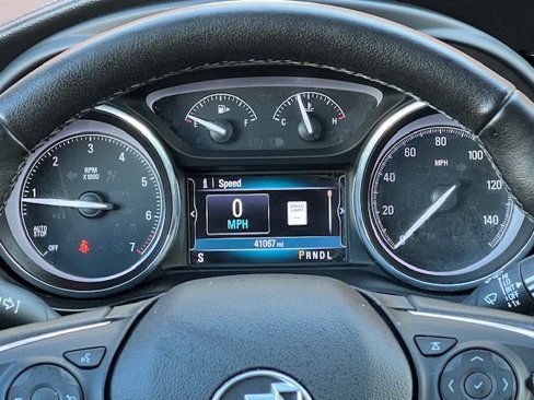Used 2020 Buick Envision Essence w/ Experience Buick Package image 31