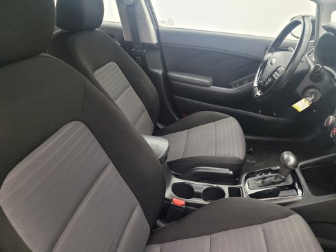 Used 2018 Kia Forte S image 21