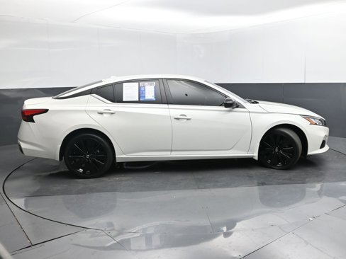 Used 2022 Nissan Altima 2.5 SR image 6