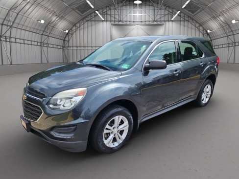 Used 2017 Chevrolet Equinox LS image 3